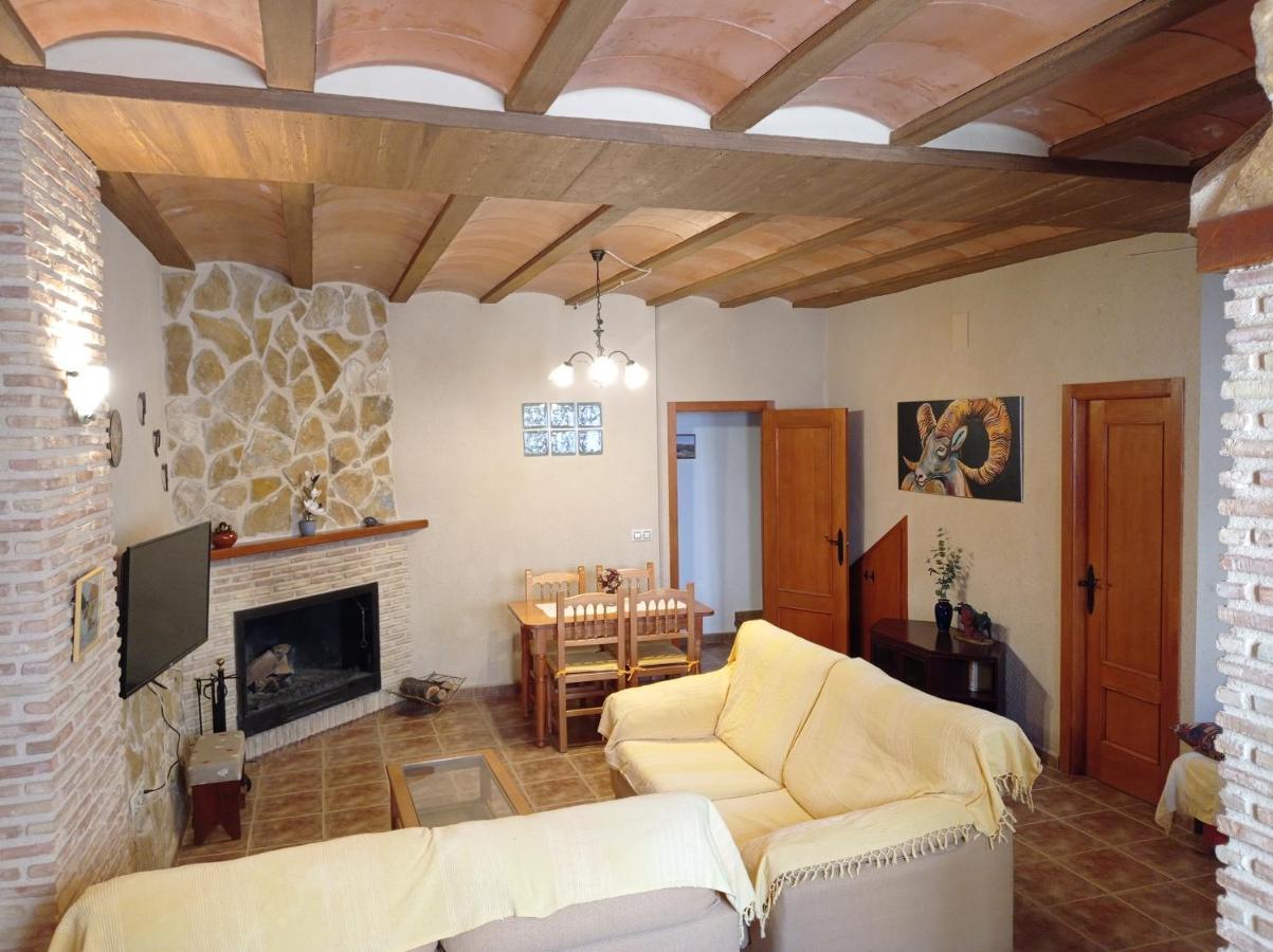 Casa Camille.Villares Эльче-де-ла-Сьерра Экстерьер фото